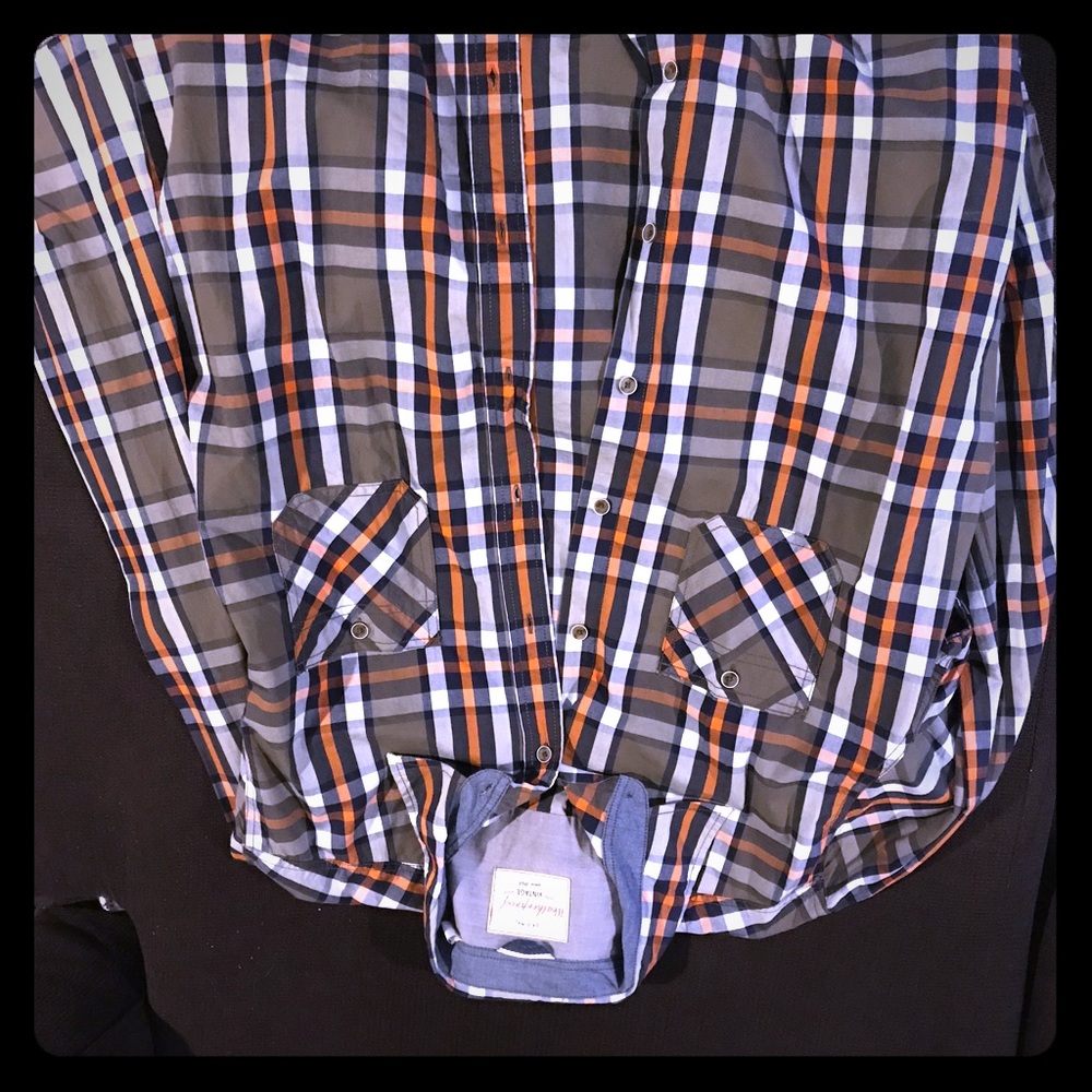 Long sleeve button down shirt